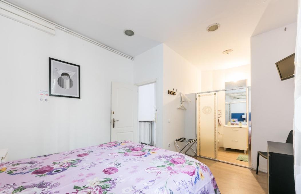 M&F 7 Rooms/7 Bathrooms Over Gran Via Madrid Exterior foto