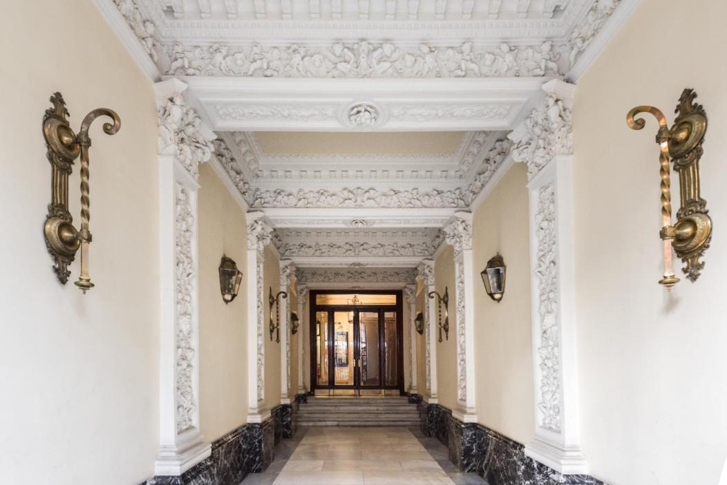 M&F 7 Rooms/7 Bathrooms Over Gran Via Madrid Exterior foto